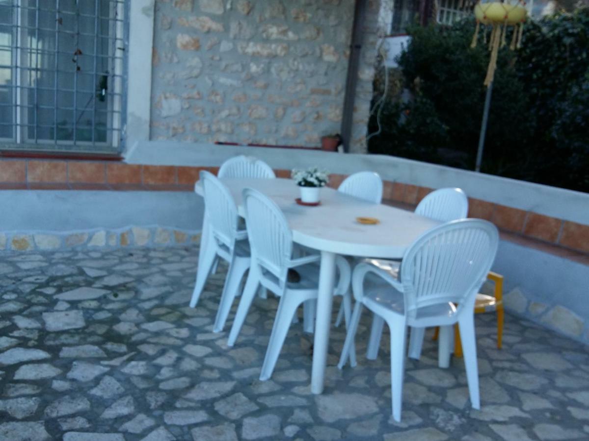 B&B La Vecchia Scuola Sonnino Kültér fotó