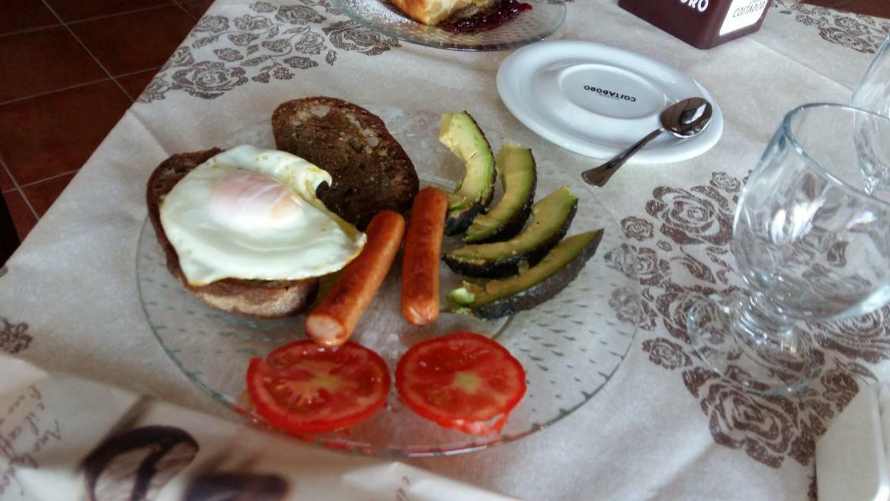 B&B La Vecchia Scuola Sonnino Kültér fotó